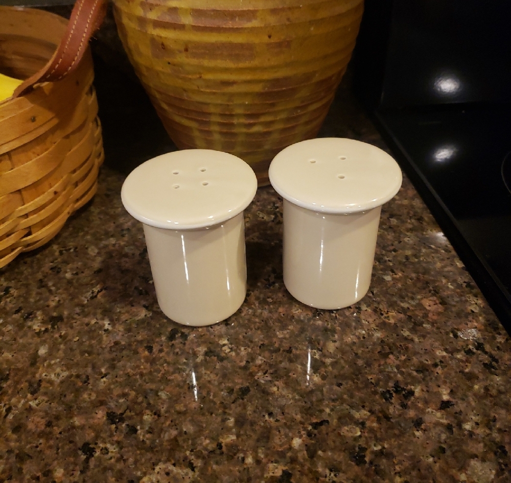 Vtg Simple Cream Ceramic Salt & Pepper Set - 3" H